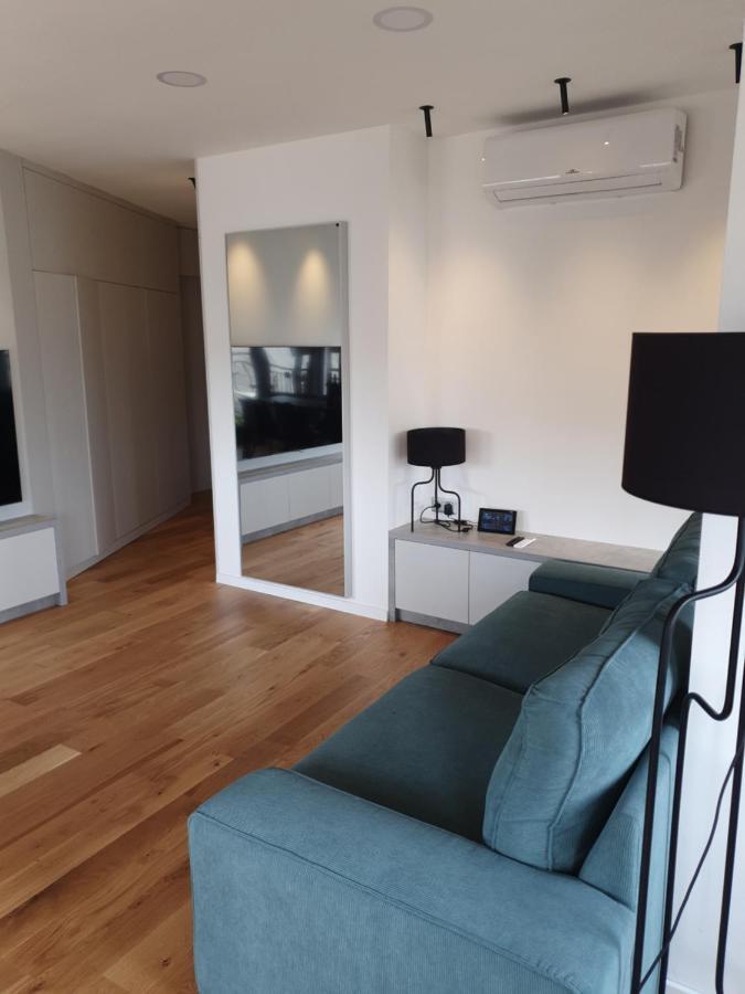 Modern Top Floor Loft With Balcony Budapest Eksteriør bilde