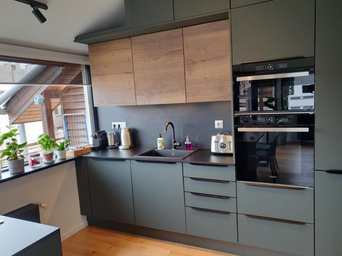Modern Top Floor Loft With Balcony Budapest Eksteriør bilde