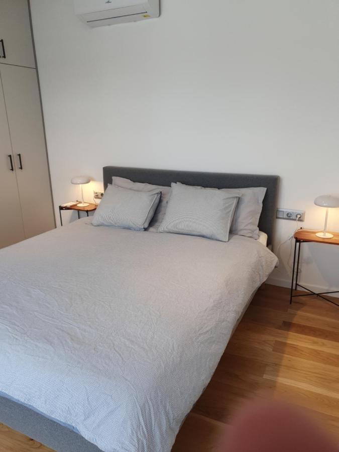 Modern Top Floor Loft With Balcony Budapest Eksteriør bilde